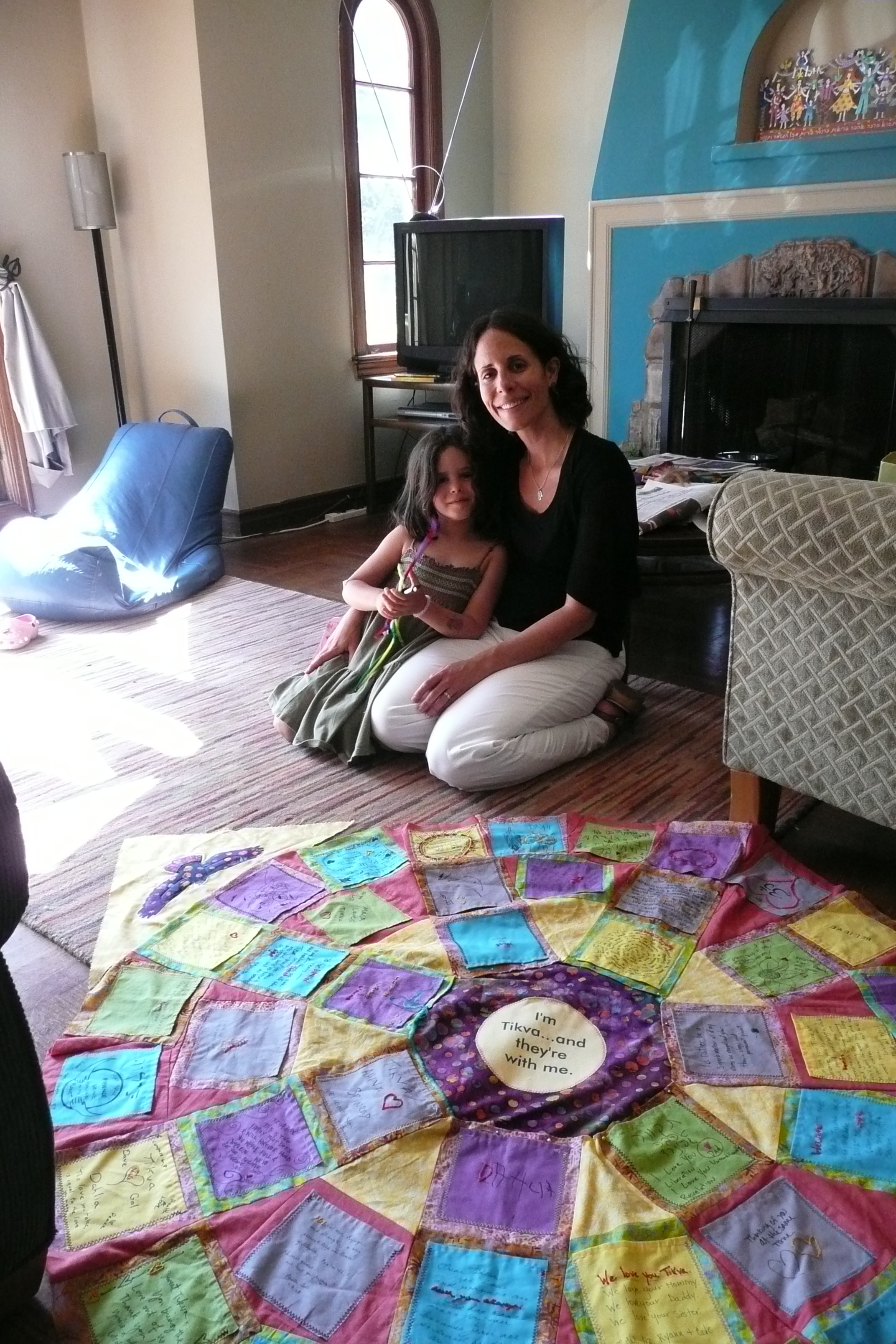 tikva's quilt 6 09 005[1].JPG